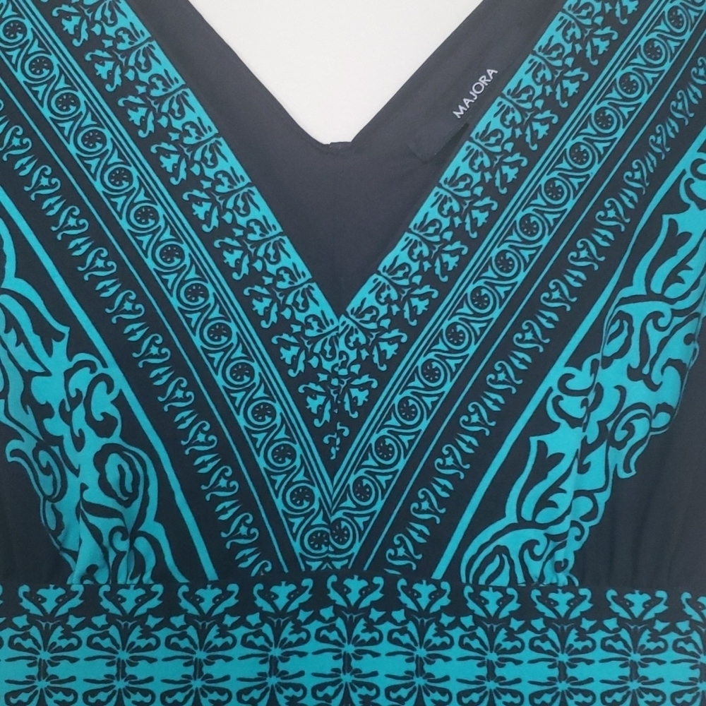 Majora dress size small - Picture 4 of 5